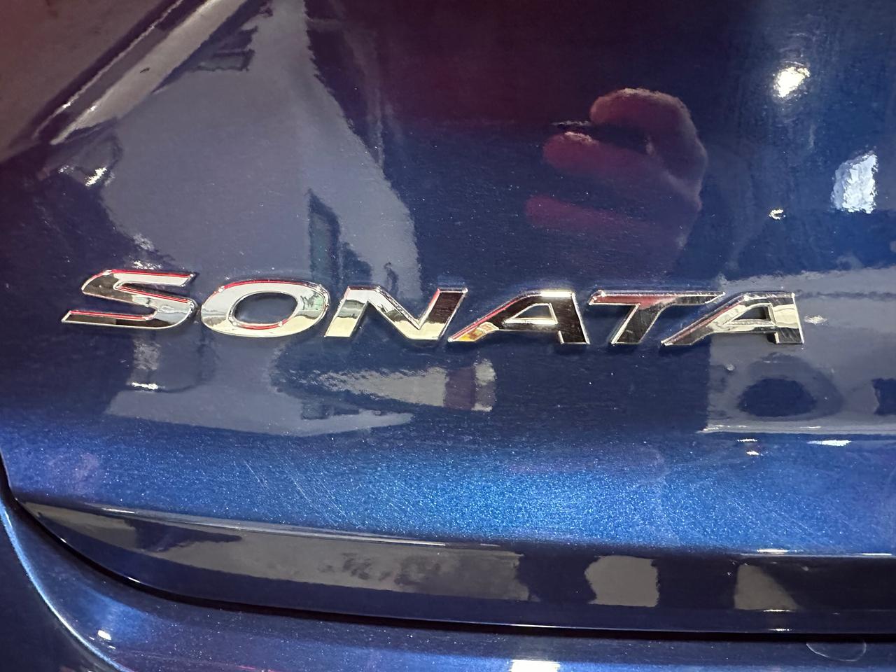 2016 Hyundai Sonata 2.4L PANORAMIC  SUNROOF | LIMITIED | LANE ASSIST Photo