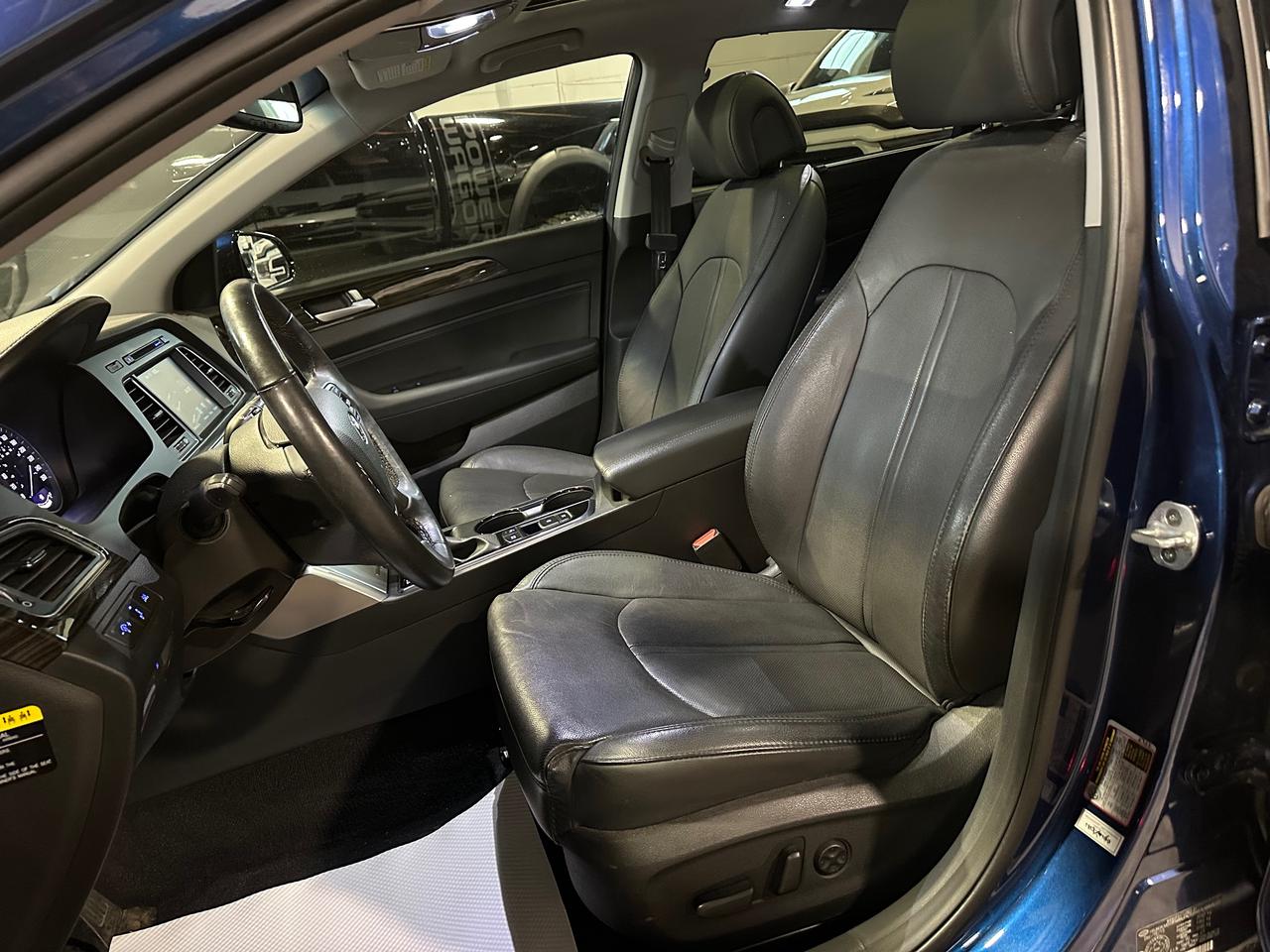 2016 Hyundai Sonata 2.4L PANORAMIC  SUNROOF | LIMITIED | LANE ASSIST Photo