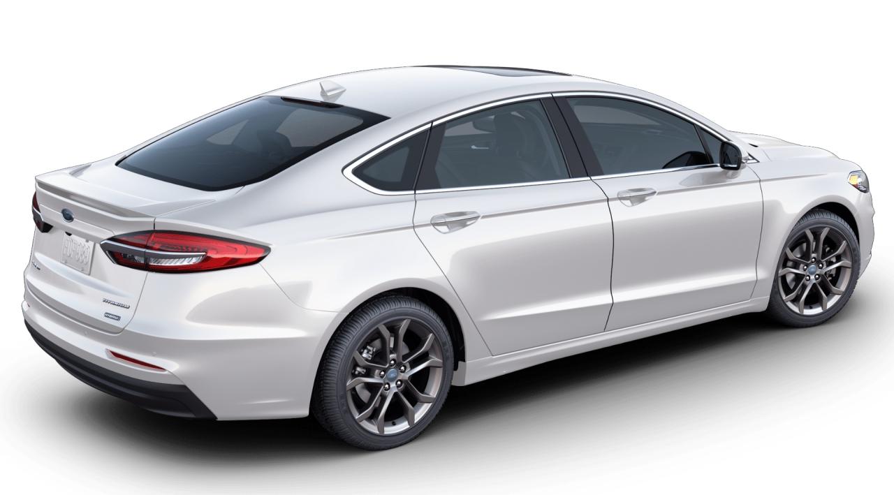 2020 Ford Fusion Titanium Photo2