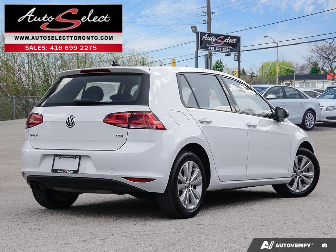 2017 Volkswagen Golf Highline Apple Carplay - Leather - Sunroof - Clean Carfax Photo