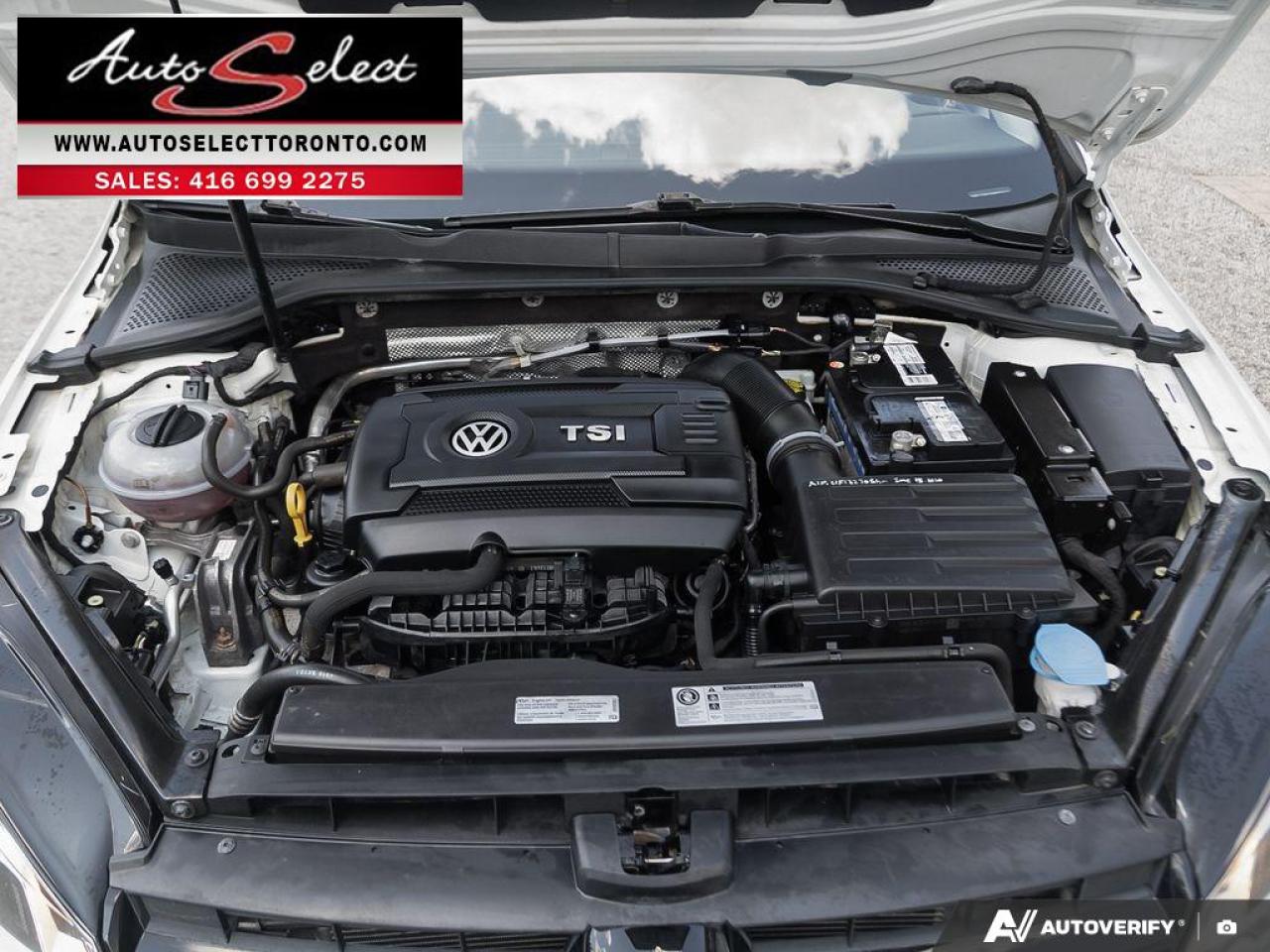 2017 Volkswagen Golf Highline Apple Carplay - Leather - Sunroof - Clean Carfax Photo