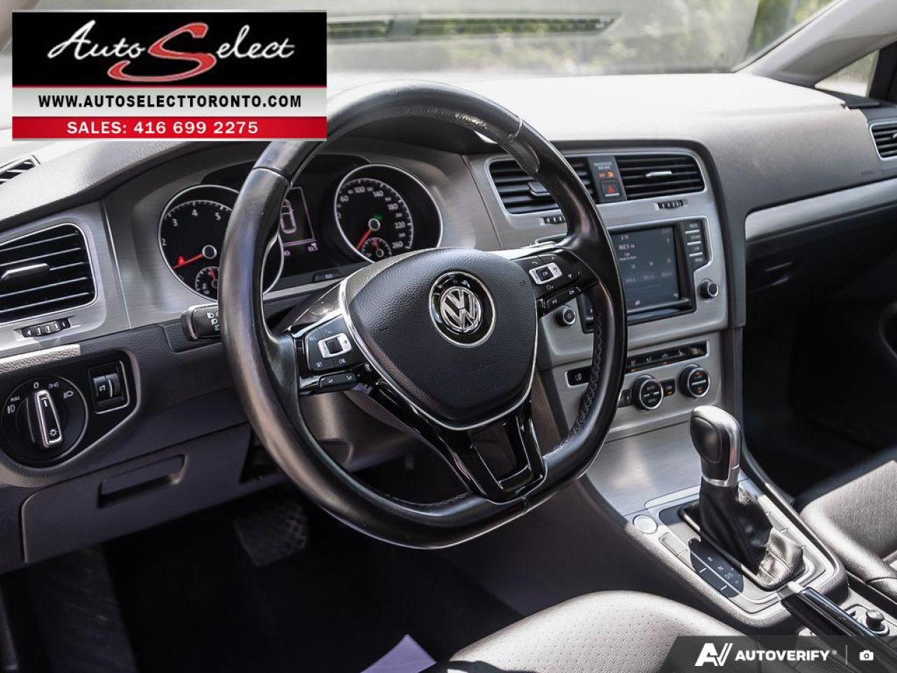 2017 Volkswagen Golf Highline Apple Carplay - Leather - Sunroof - Clean Carfax Photo