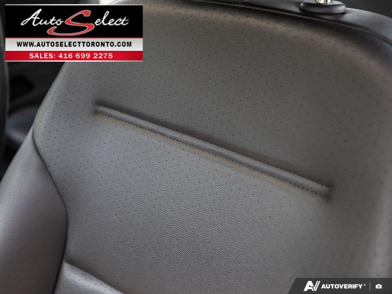 2017 Volkswagen Golf Highline Apple Carplay - Leather - Sunroof - Clean Carfax Photo