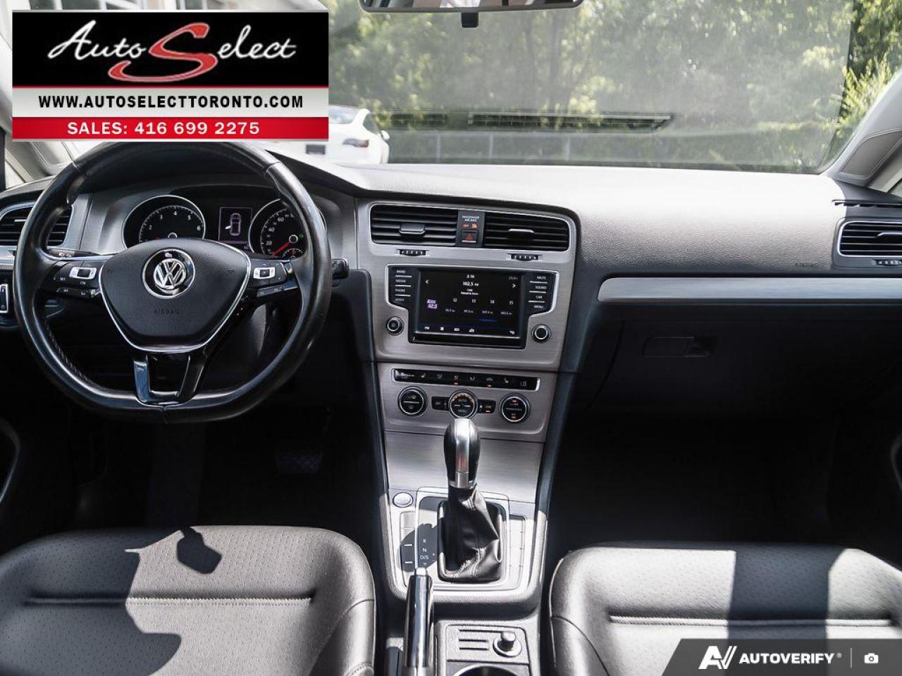 2017 Volkswagen Golf Highline Apple Carplay - Leather - Sunroof - Clean Carfax Photo