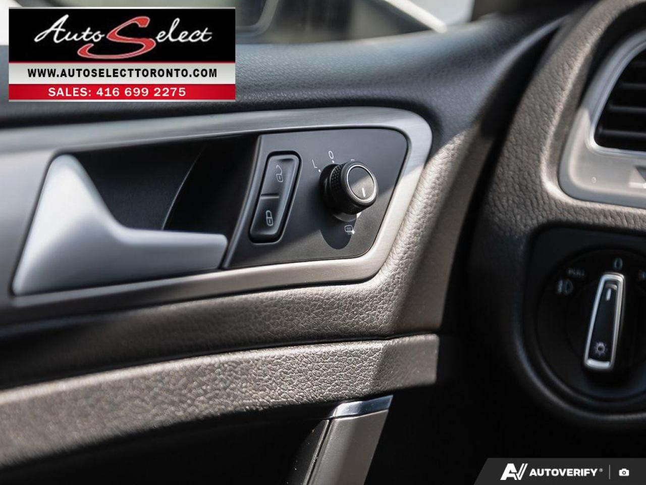 2017 Volkswagen Golf Highline Apple Carplay - Leather - Sunroof - Clean Carfax Photo