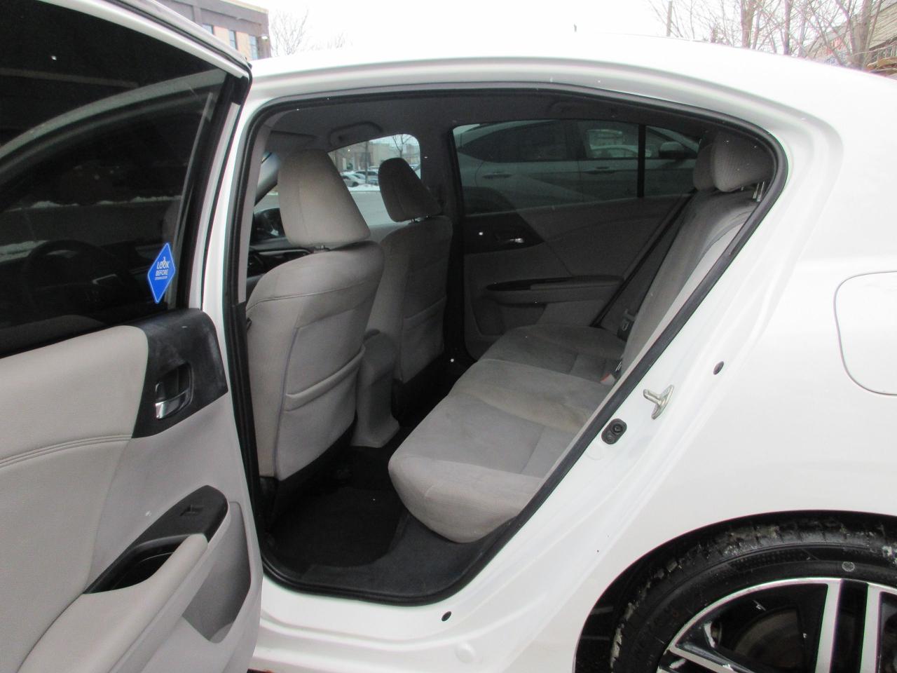 2016 Honda Accord 4DR I4 CVT LX Photo