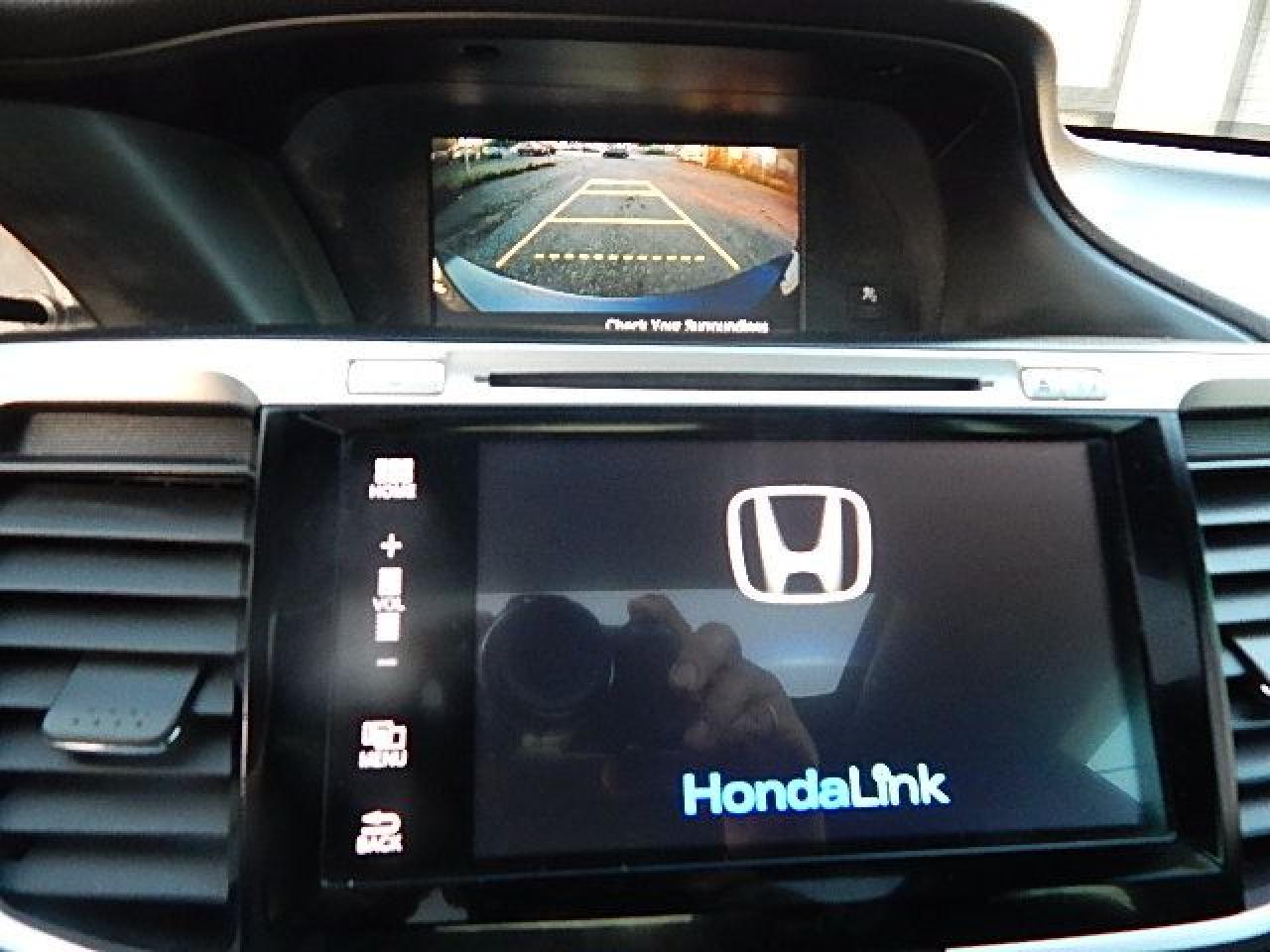 2016 Honda Accord LX Photo