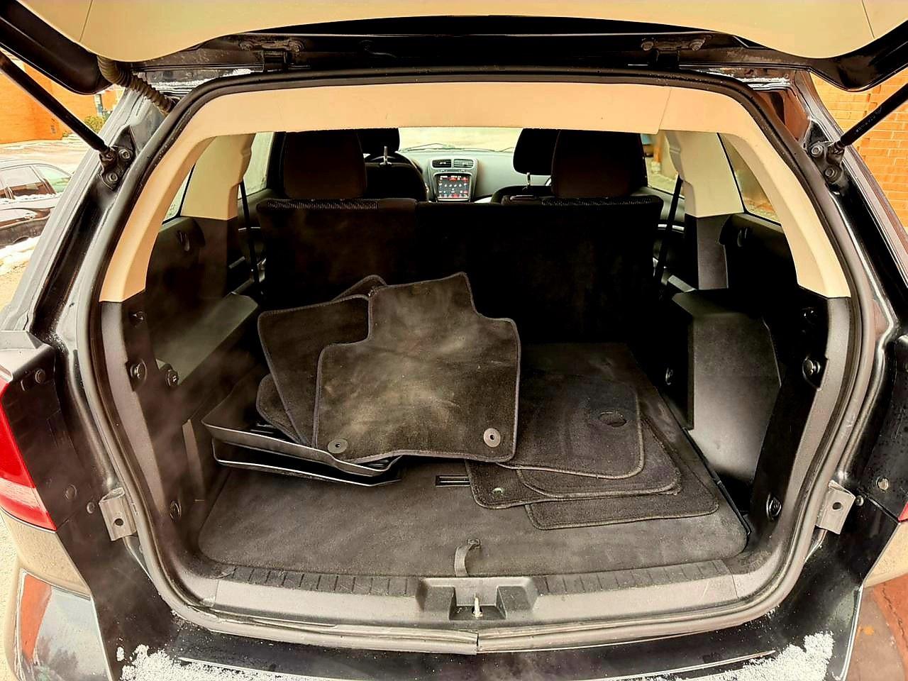 2012 Dodge Journey FWD 4DR SXT Photo