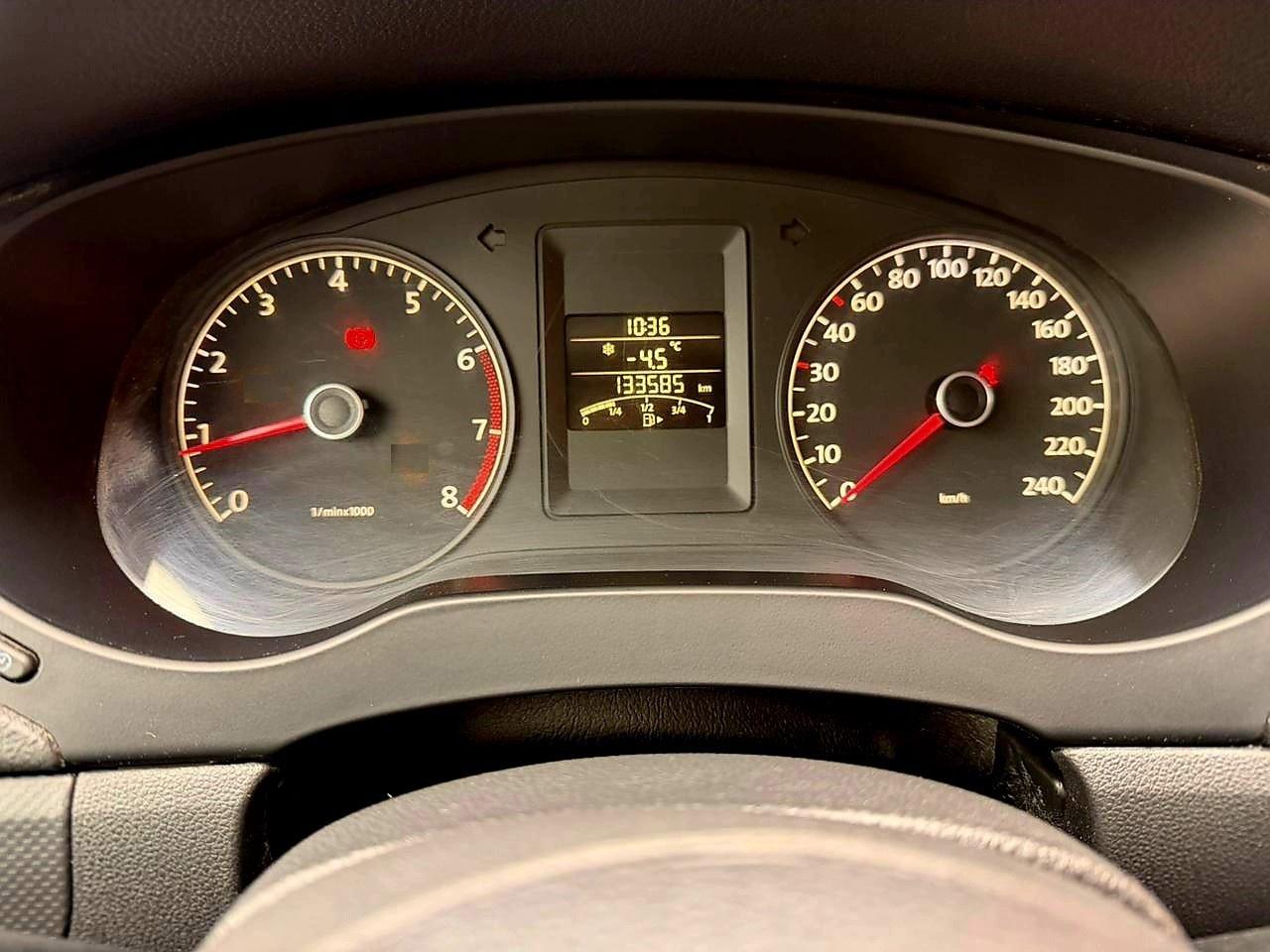 2012 Volkswagen Jetta Sedan 4DR 2.0L MAN TRENDLINE Photo