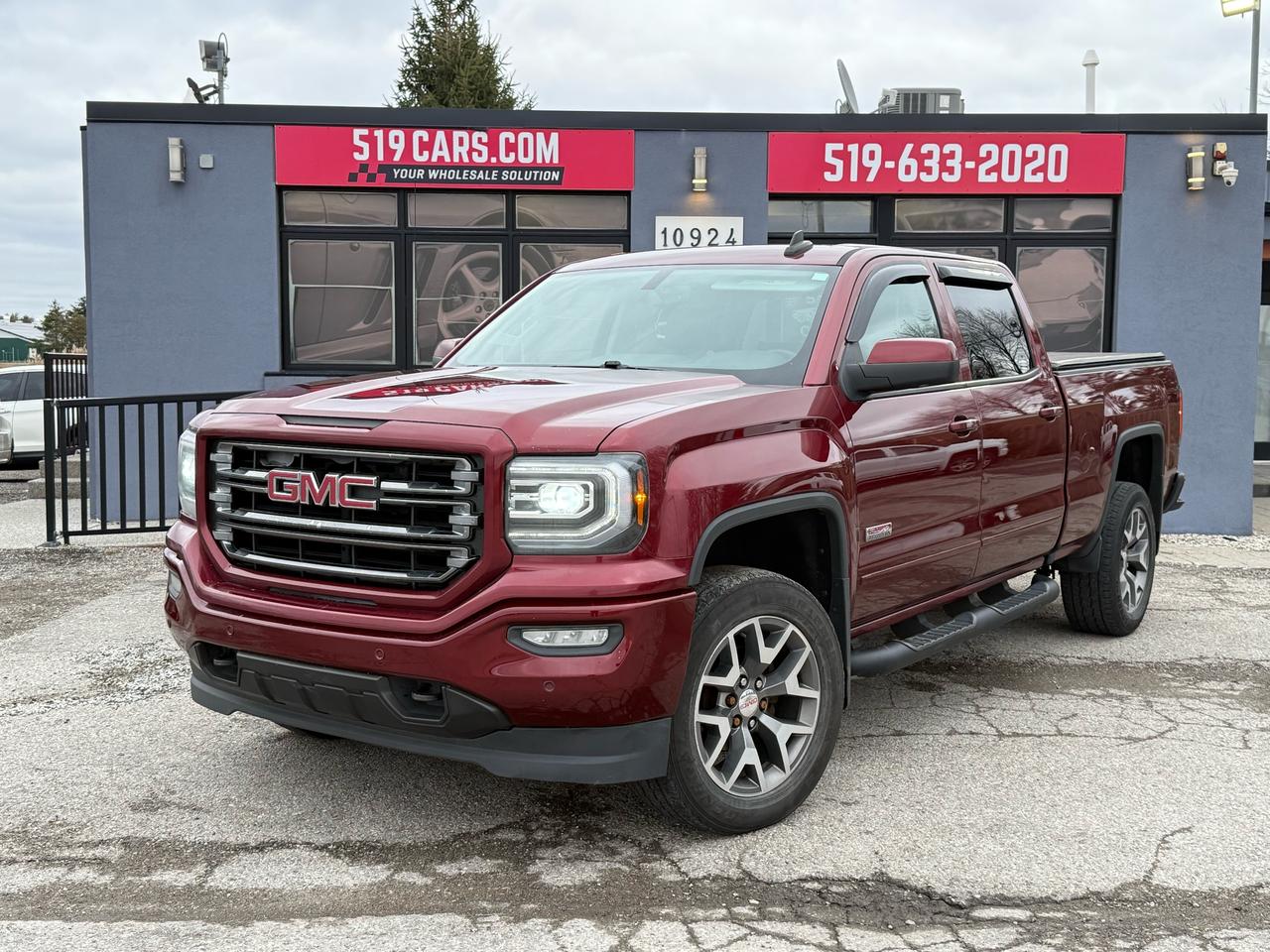 2017 GMC Sierra 1500 SLT | Navigation | Backup Camera | Heated Seats