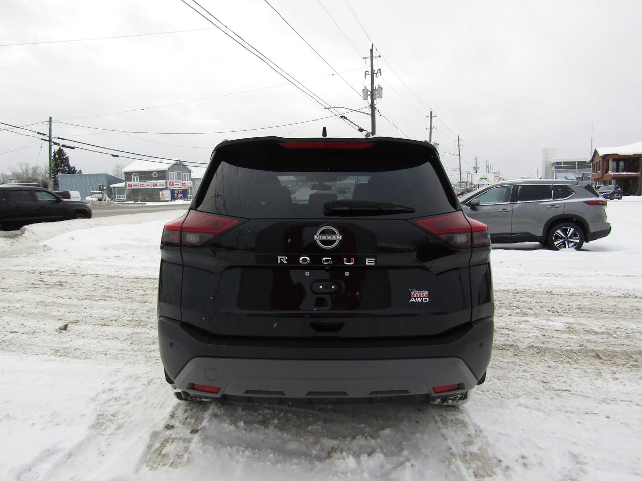 2023 Nissan Rogue S Photo