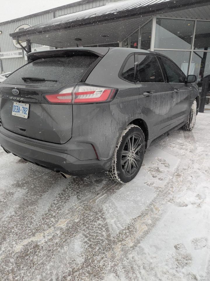 2021 Ford Edge ST Line Photo3