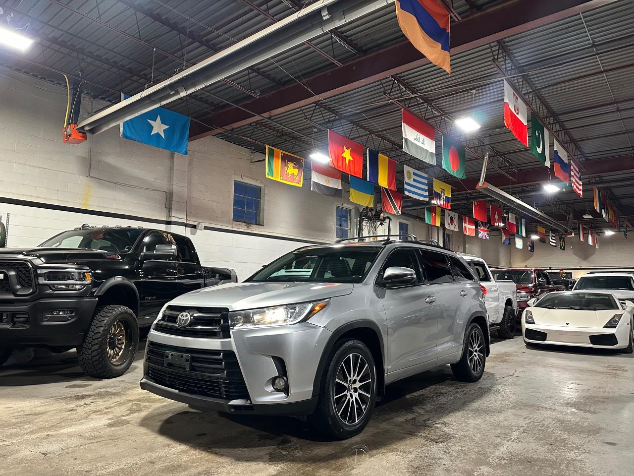 2017 Toyota Highlander XLE - Photo #1