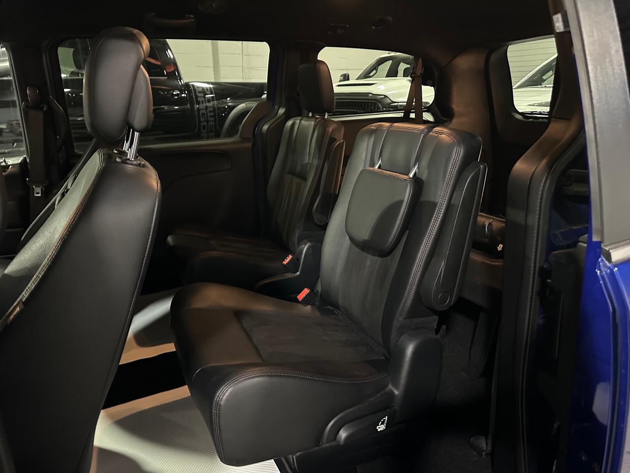 2019 Dodge Grand Caravan 35th Anniversary Photo