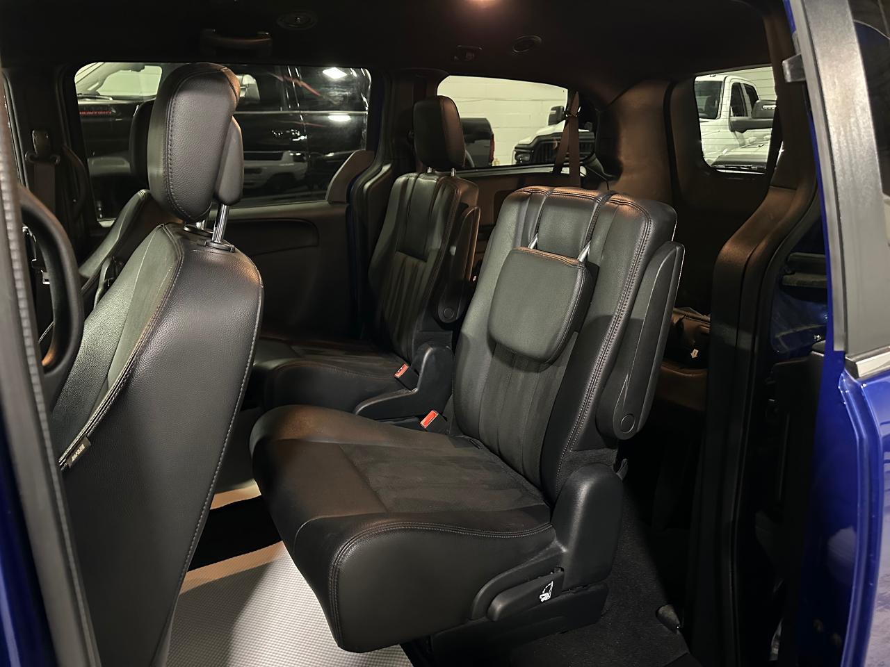 2019 Dodge Grand Caravan 35th Anniversary Photo