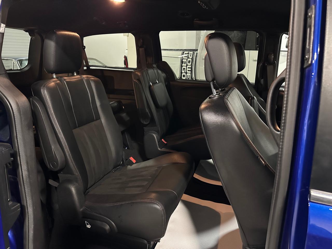 2019 Dodge Grand Caravan 35th Anniversary Photo