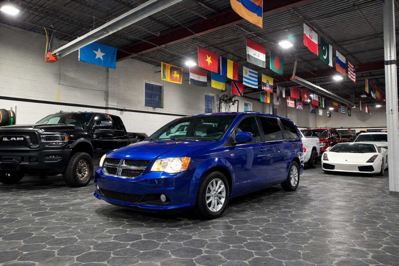 2019 Dodge Grand Caravan 35th Anniversary Photo