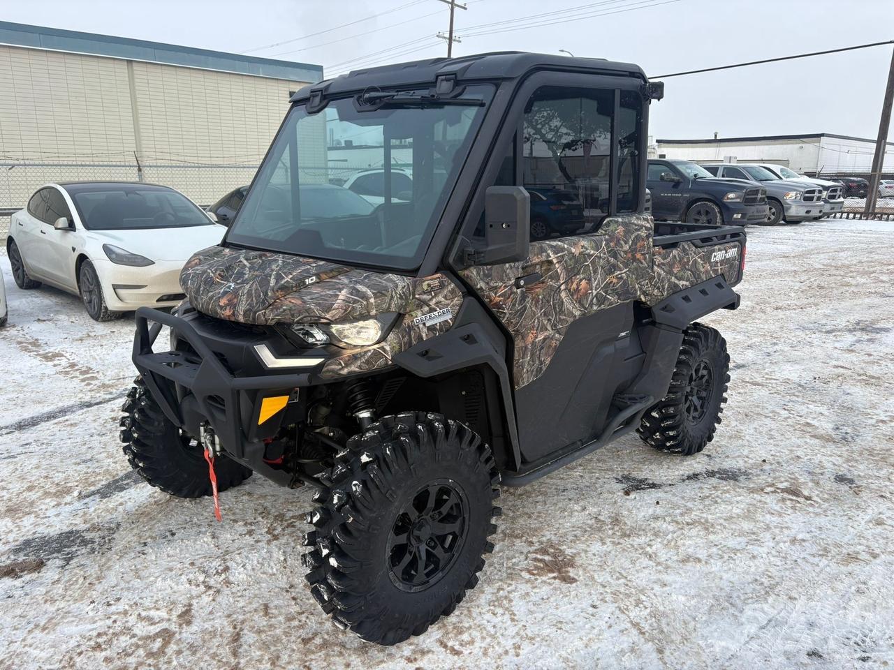 2025 Can-Am Defender HD10 LIMITED - Photo #1