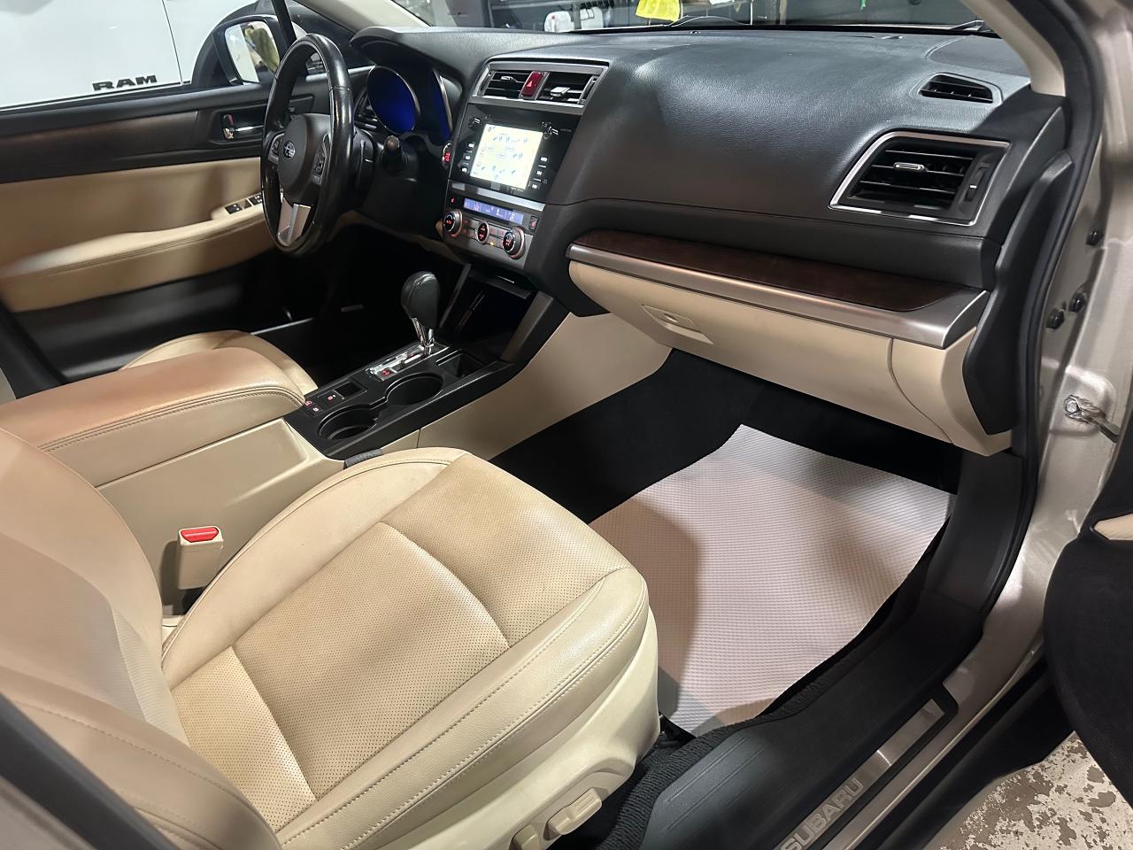 2016 Subaru Outback 3.6R w/Limited & Tech Pkg Photo