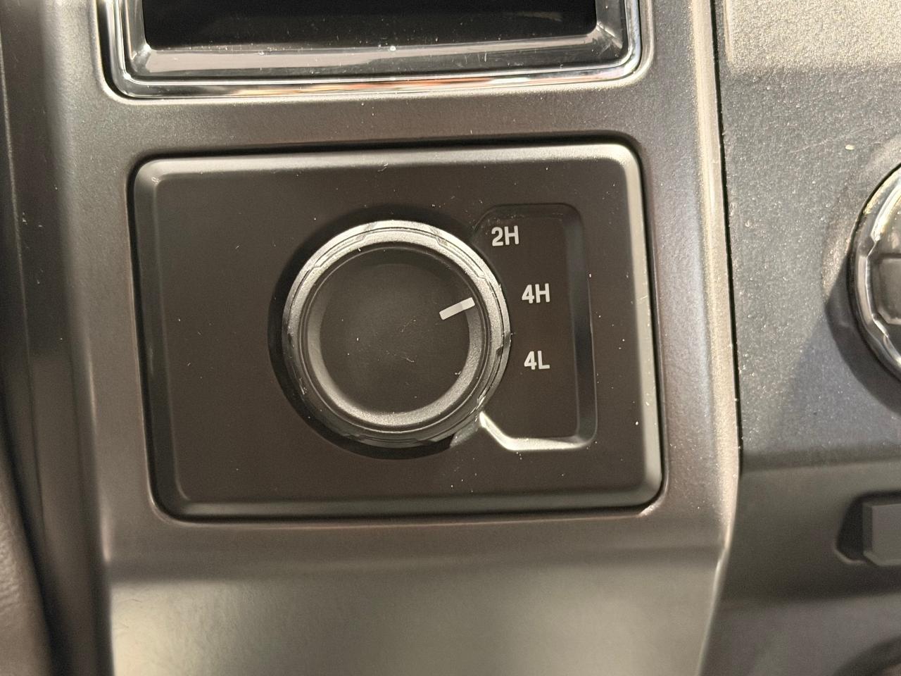 2017 Ford F-150 XLT+New Tires+Brakes+Camera+ACCIDENT FREE Photo3