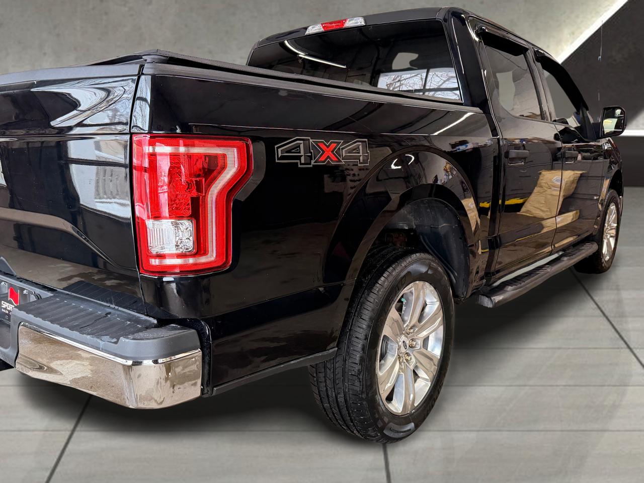 2017 Ford F-150 XLT+New Tires+Brakes+Camera+ACCIDENT FREE Photo37