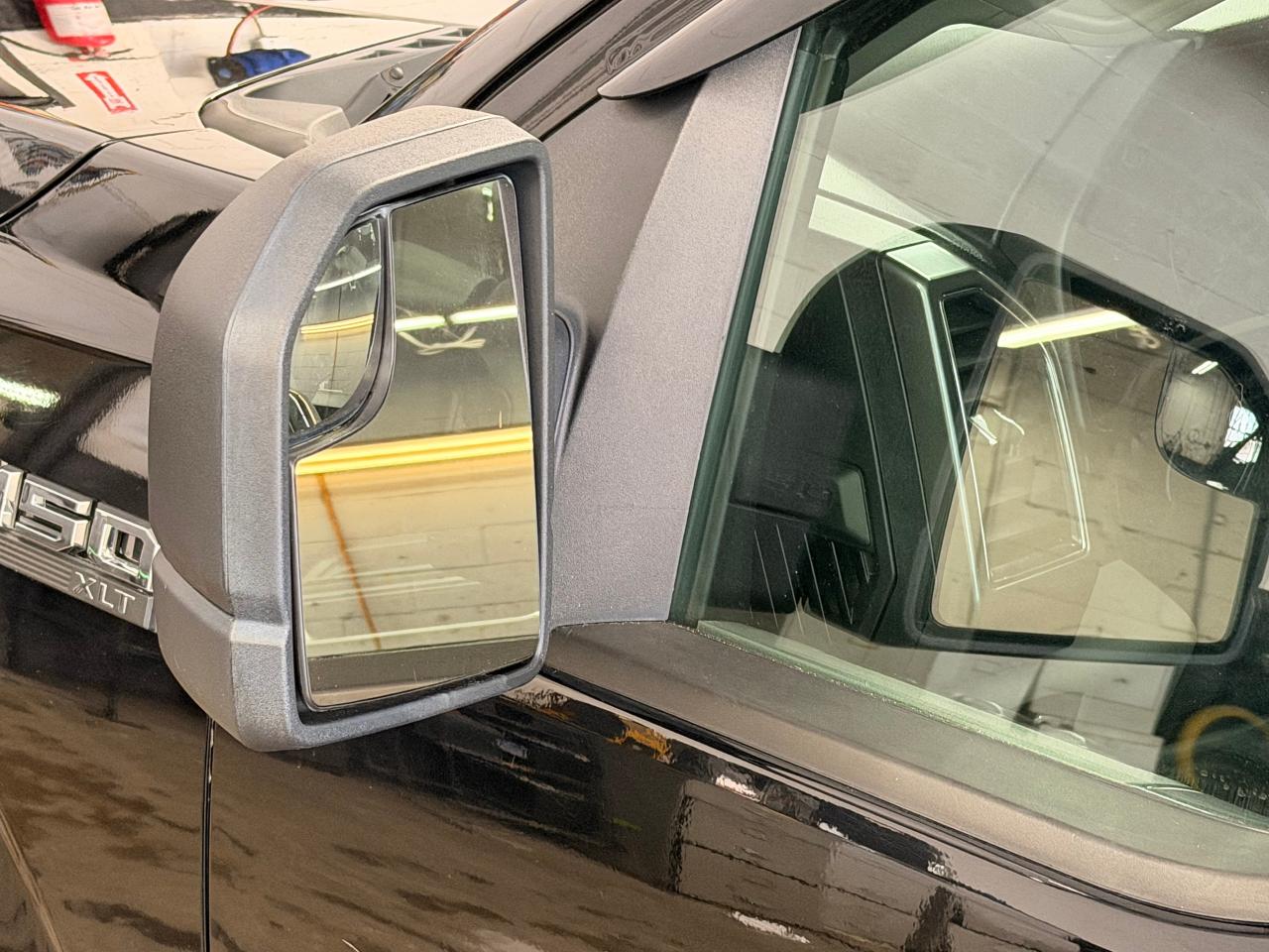 2017 Ford F-150 XLT+New Tires+Brakes+Camera+ACCIDENT FREE Photo114