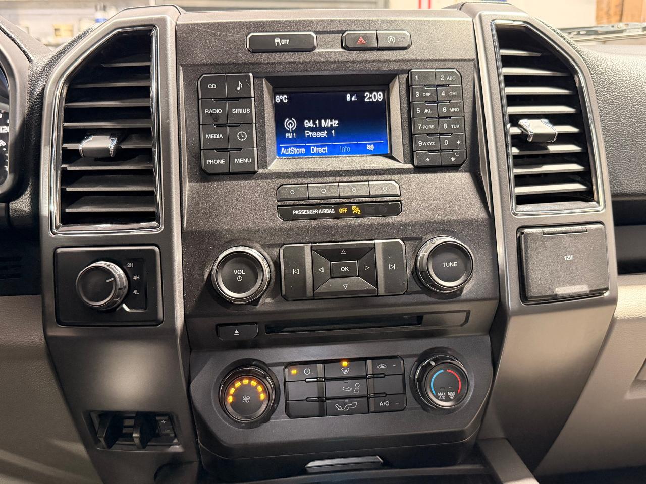 2017 Ford F-150 XLT+New Tires+Brakes+Camera+ACCIDENT FREE Photo14