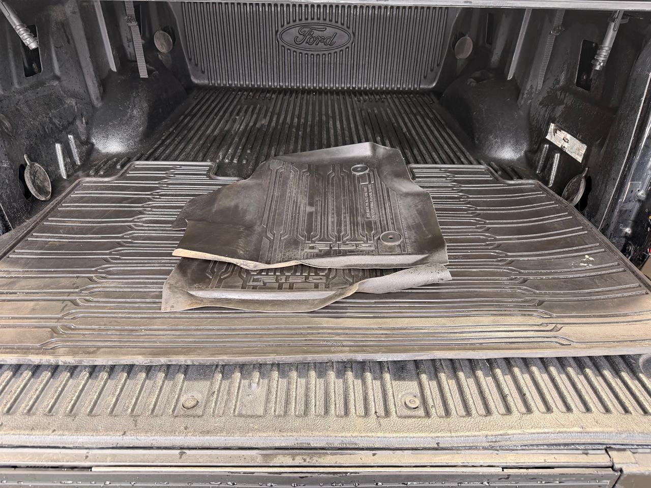 2017 Ford F-150 XLT+New Tires+Brakes+Camera+ACCIDENT FREE Photo87