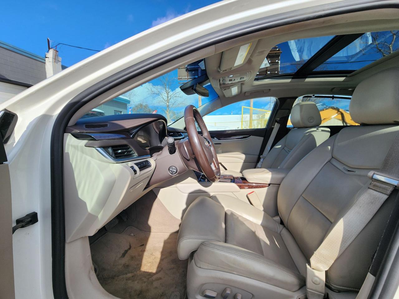 2015 Cadillac XTS Premium l Clean Carfax l Low Mileage l AWD l V6 Photo