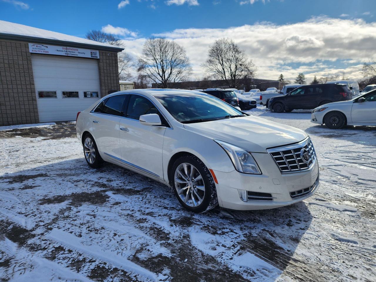 2015 Cadillac XTS Premium l Clean Carfax l Low Mileage l AWD l V6 Photo