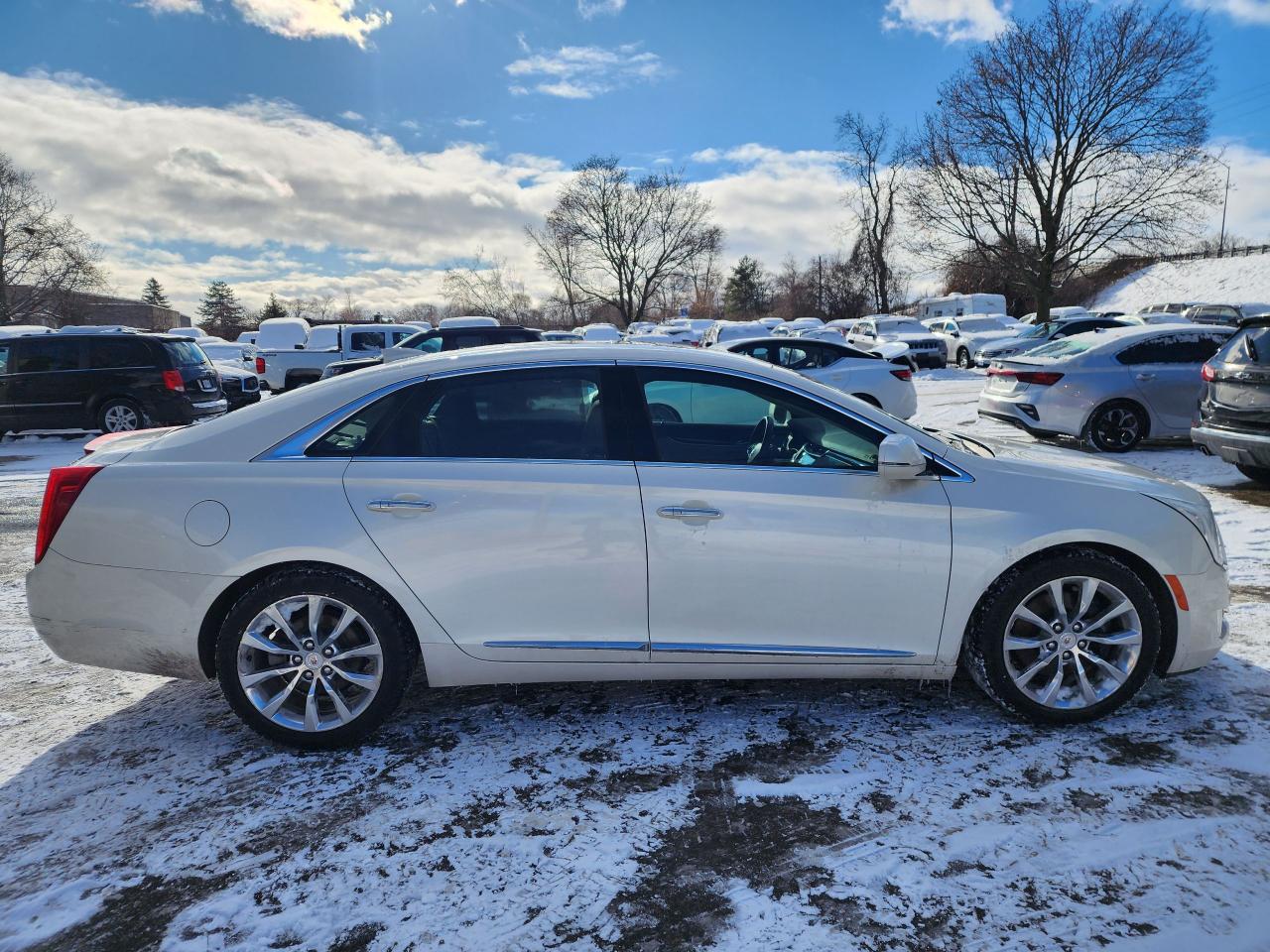 2015 Cadillac XTS Premium l Clean Carfax l Low Mileage l AWD l V6 Photo