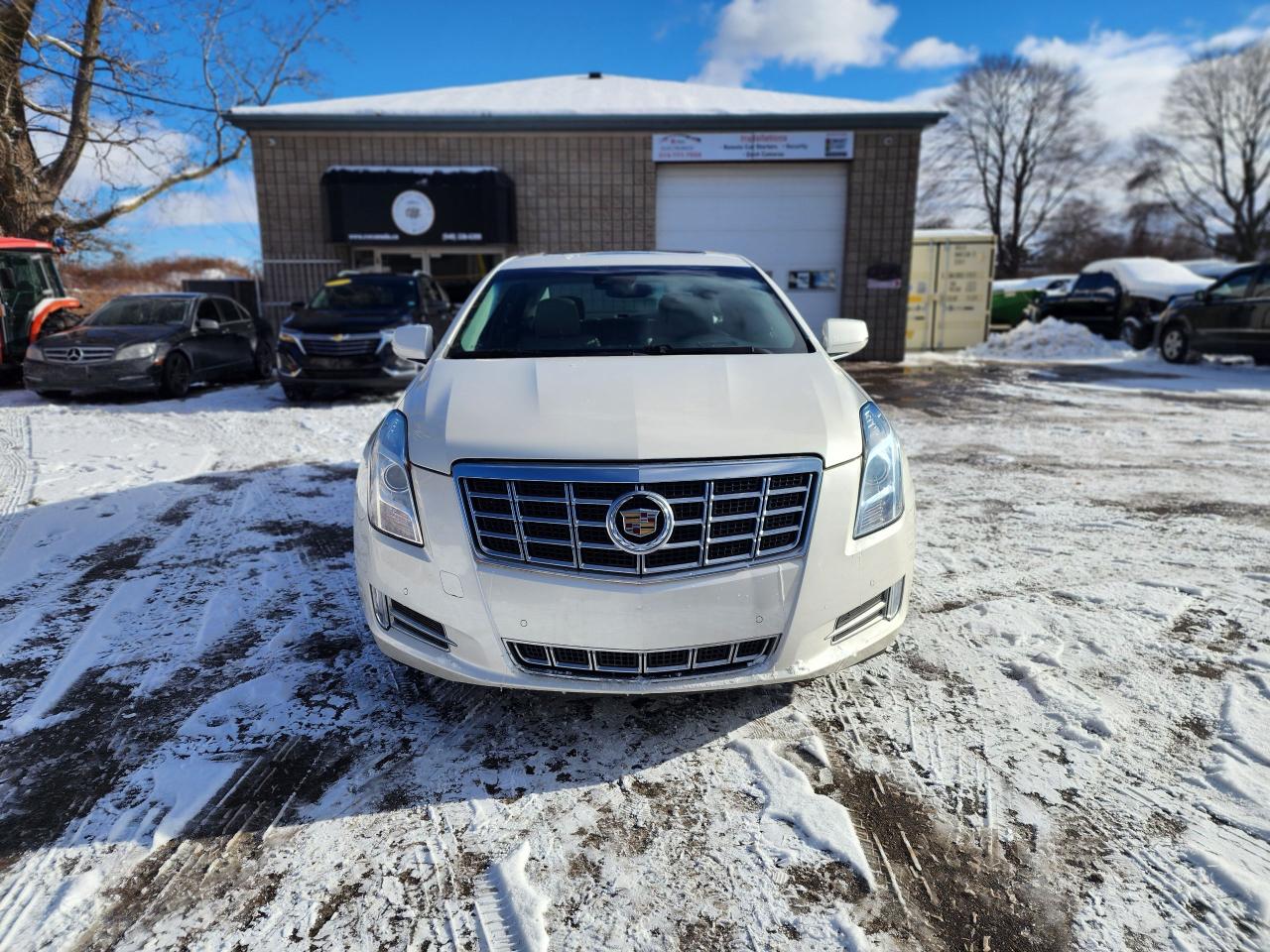 2015 Cadillac XTS Premium l Clean Carfax l Low Mileage l AWD l V6 Photo