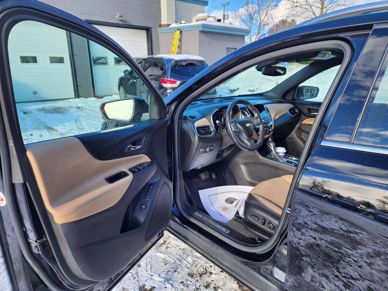 2022 Chevrolet Equinox Premier l AWD l Clean Carfax l No Accidents Photo