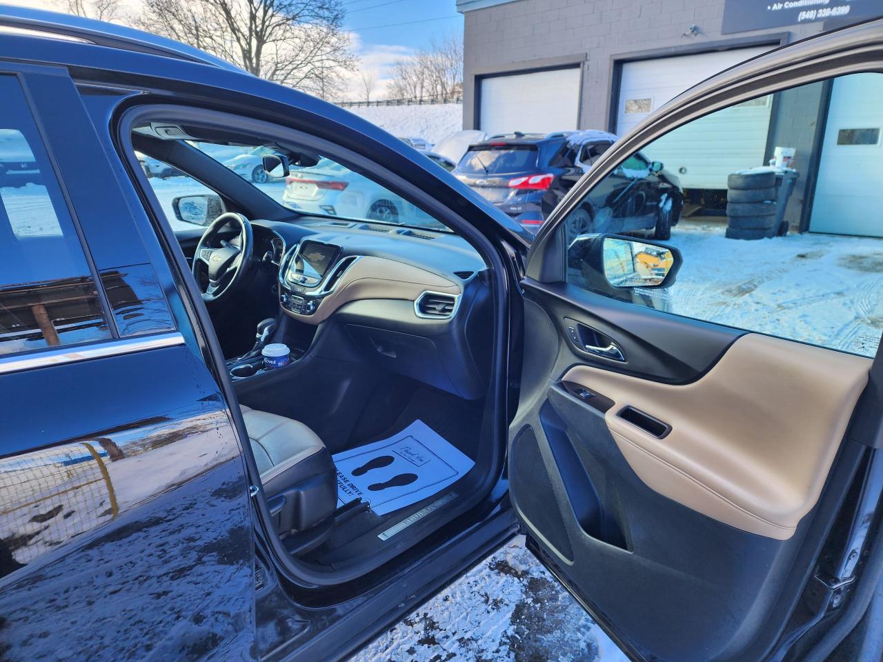 2022 Chevrolet Equinox Premier l AWD l Clean Carfax l No Accidents Photo