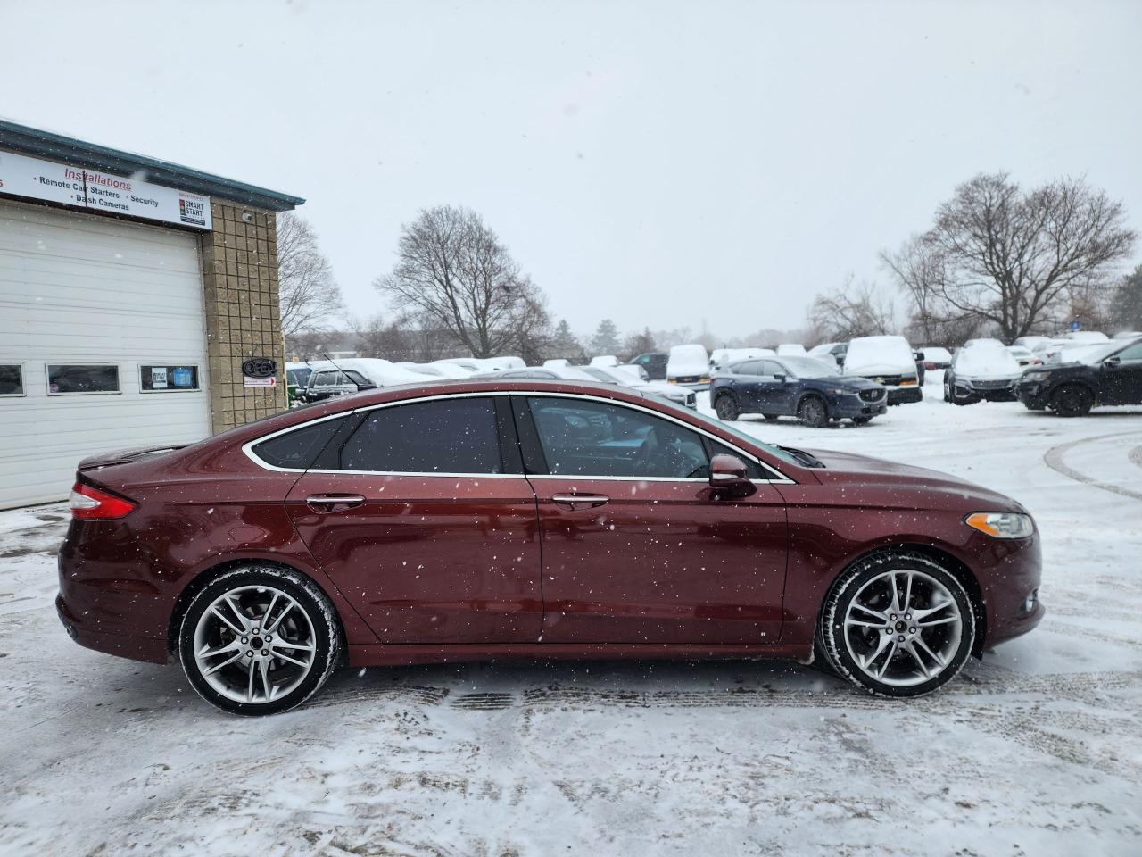 2016 Ford Fusion Titanium l AWD l Clean Carfax l No Accidents Photo3