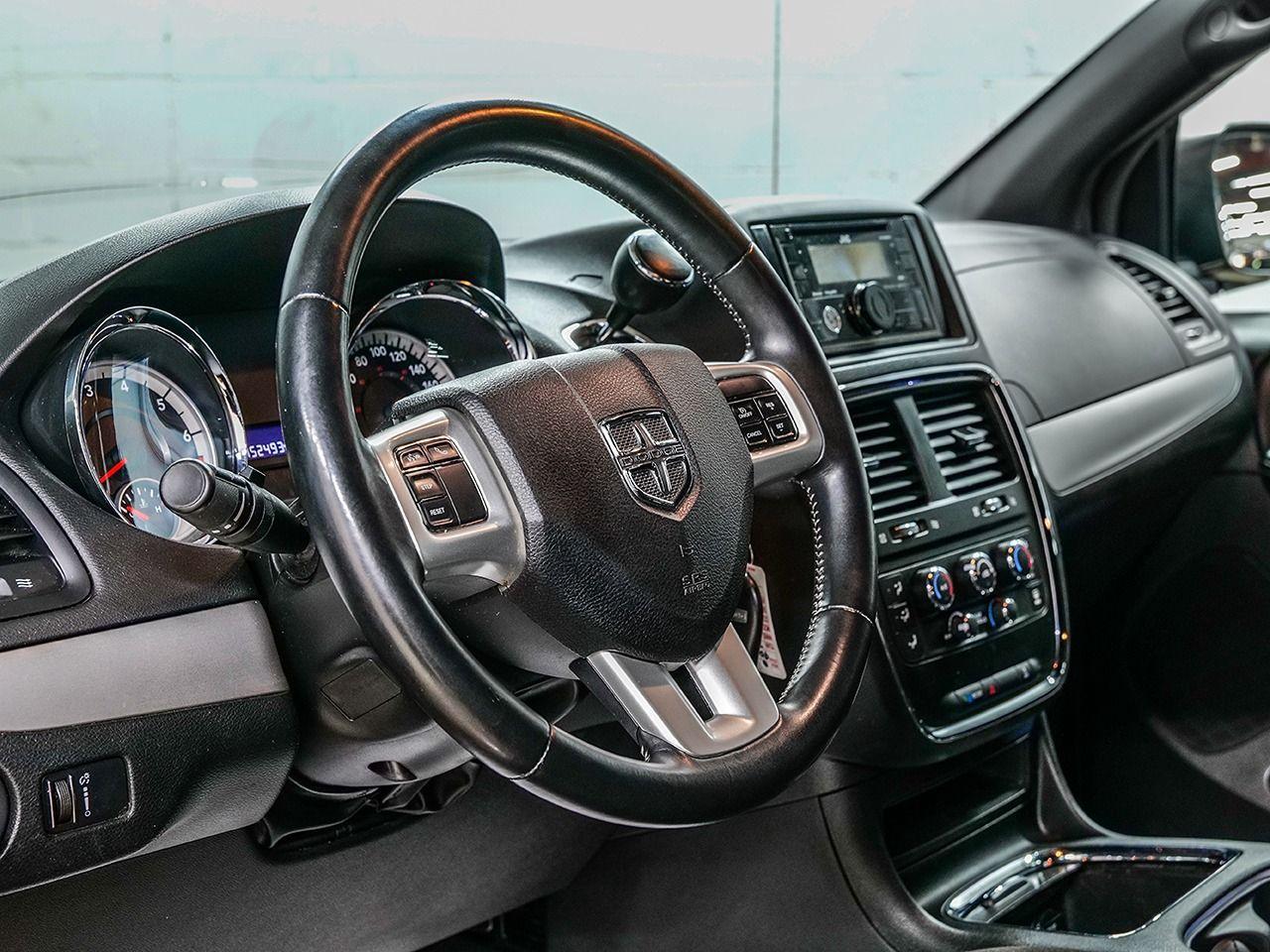 2014 Dodge Grand Caravan SXT | BLUETOOTH | STOW 'N' GO | CLEAN CARFAX