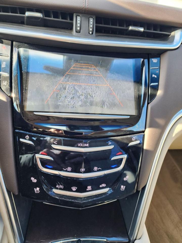 2015 Cadillac XTS Premium l Clean Carfax l Low Mileage l AWD l V6