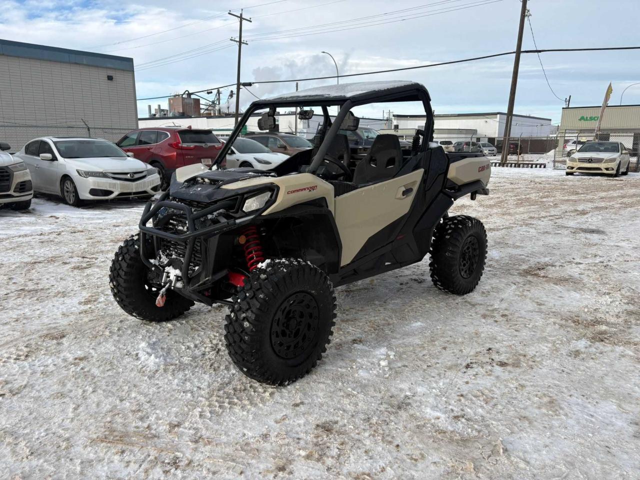 2024 Can-Am Commander XT-P 1000 - Photo #1