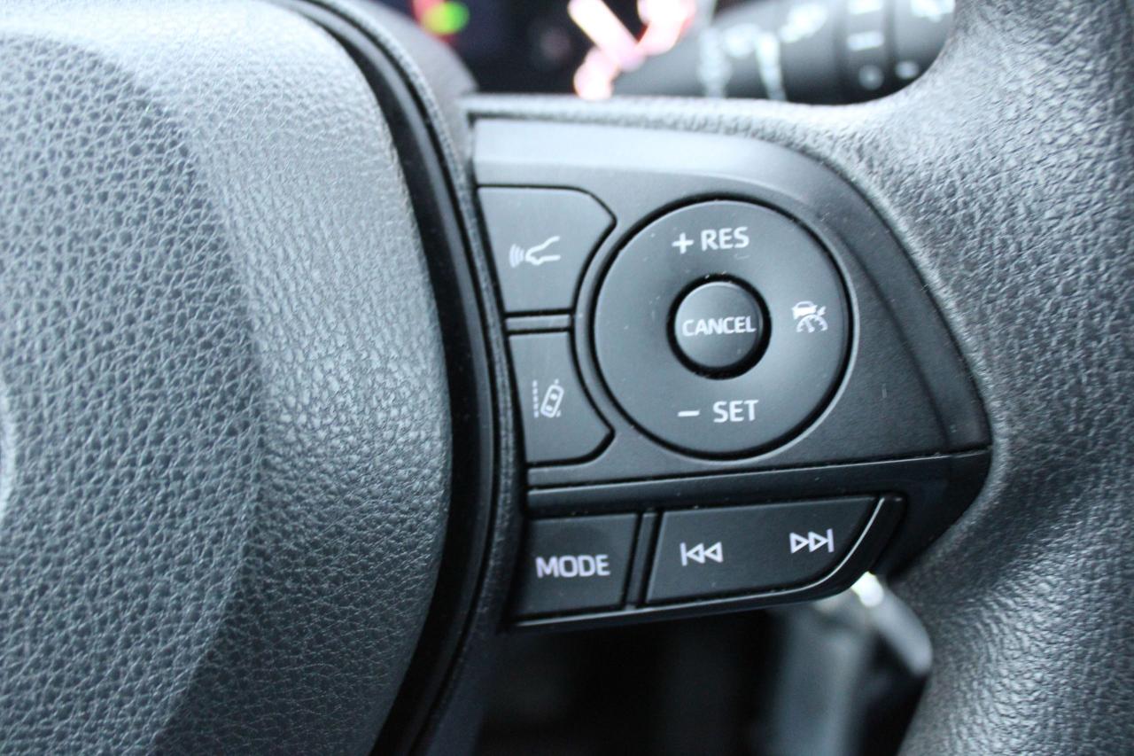 2024 Toyota RAV4 LE AWD Photo