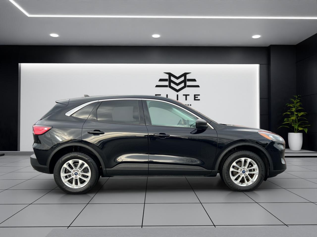 2022 Ford Escape SE AWD - Blind Spot Monitor - Reverse Camera !!! Photo