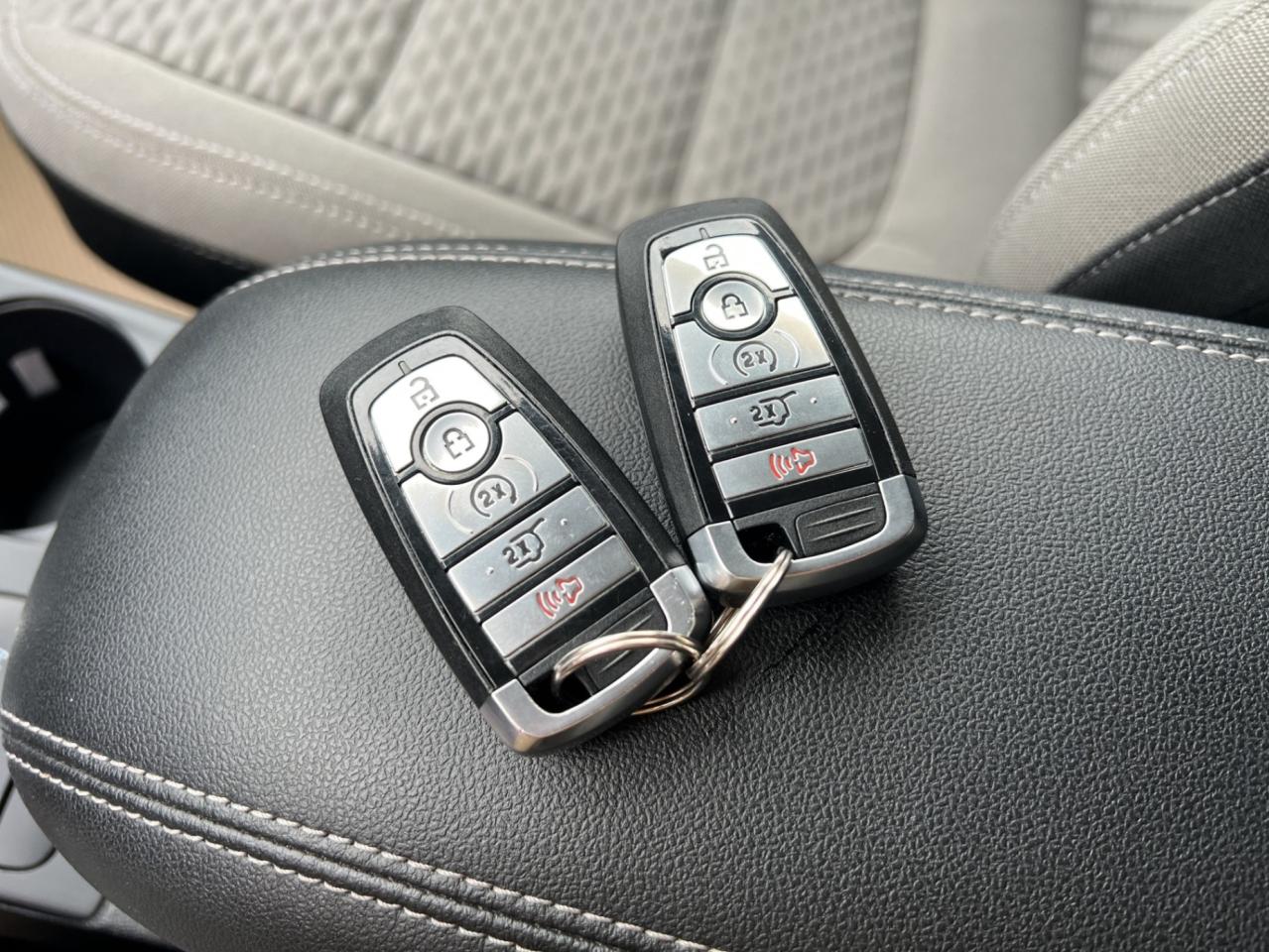 2022 Ford Escape SE AWD - Blind Spot Monitor - Reverse Camera !!! Photo