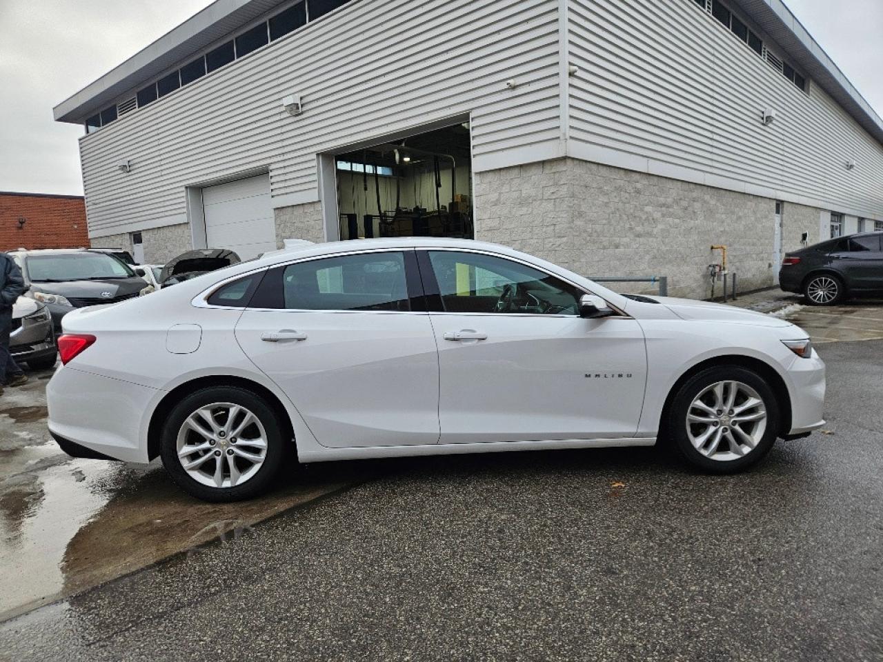 2017 Chevrolet Malibu HYBRID-CARPLAY-84KM-CERTIFIED Photo