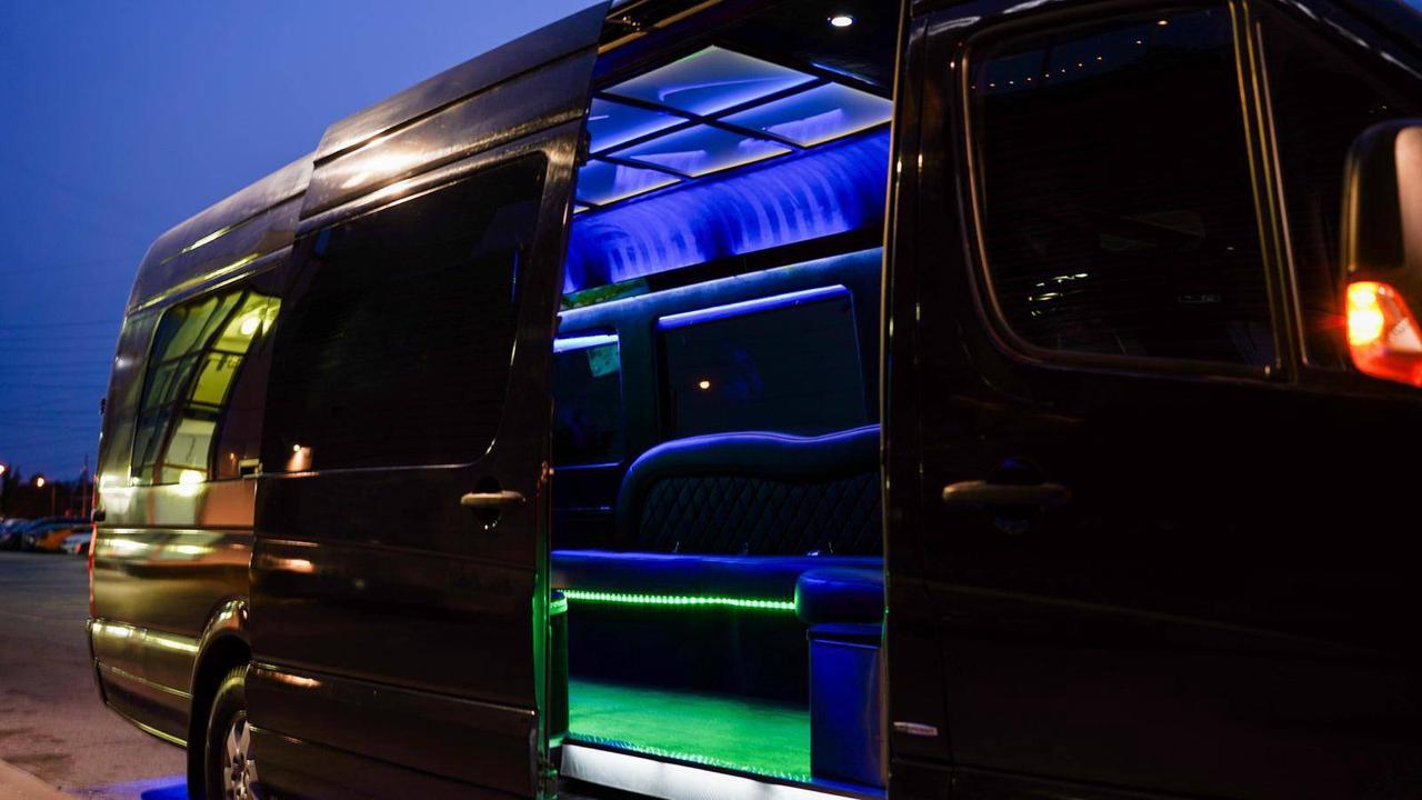 2013 Mercedes-Benz Sprinter Cargo Van 2500 170" LIMO $0 % DOWN FINANCE OAC Photo4