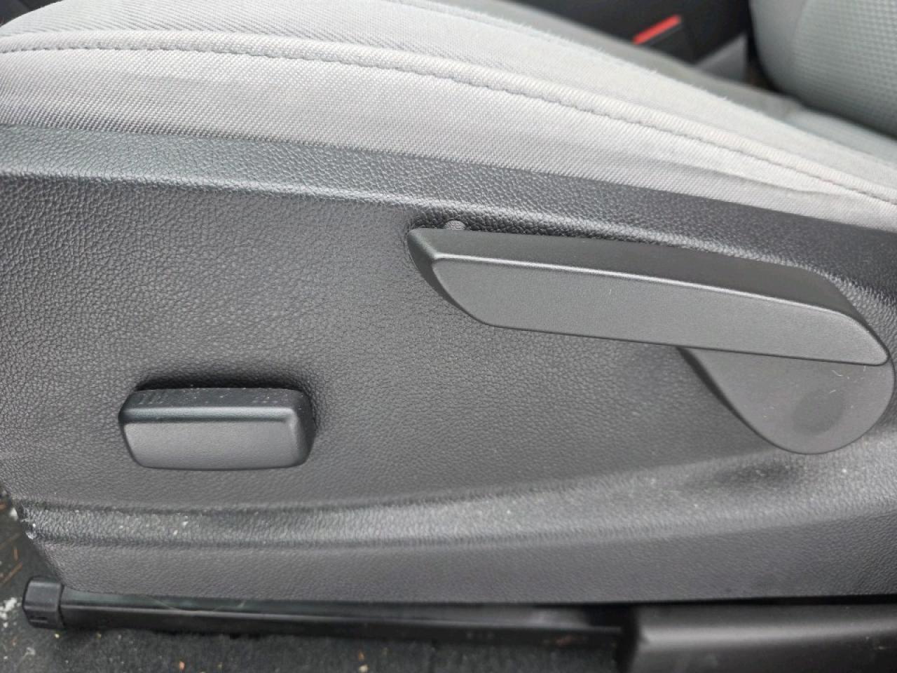 2019 Chevrolet Colorado CREW CAB WT Photo