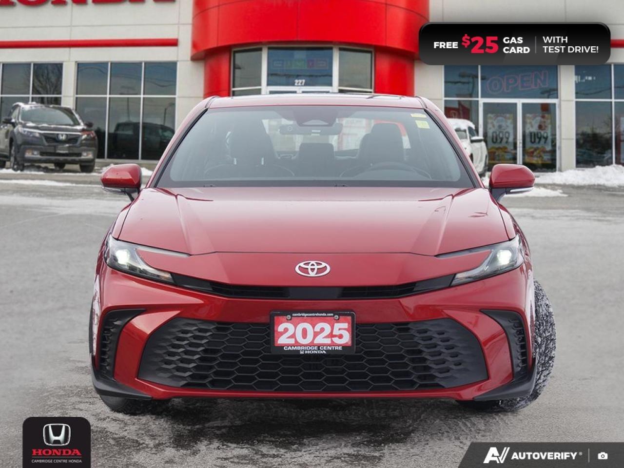 2025 Toyota Camry SE HYBRID VEHICLE! Photo