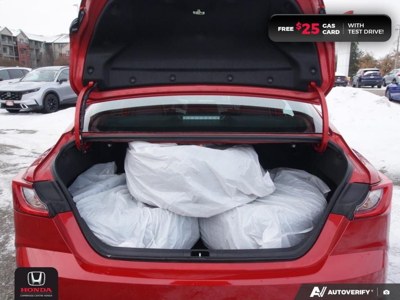 2025 Toyota Camry SE HYBRID VEHICLE! Photo