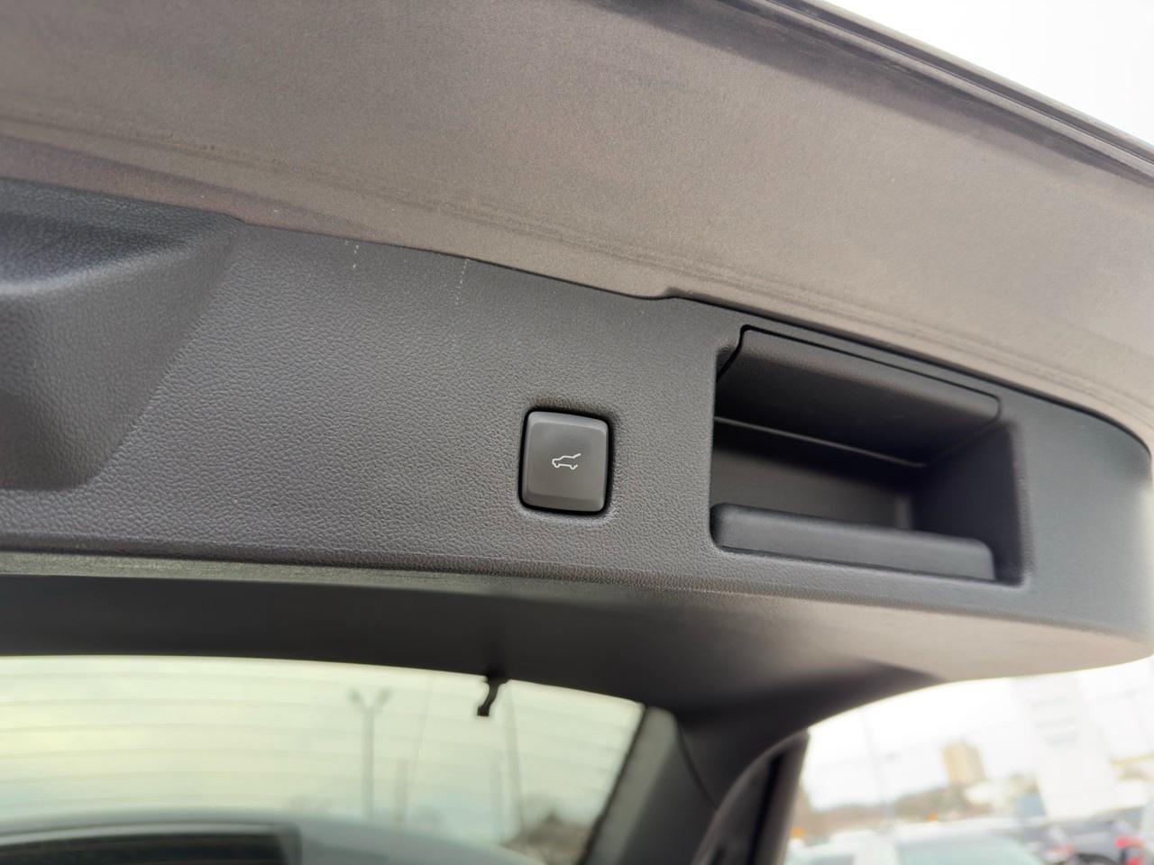 2022 Ford Escape SEL 302A|TECH PK|TOW PK|B&O|PREV DEMO|2.0L Photo