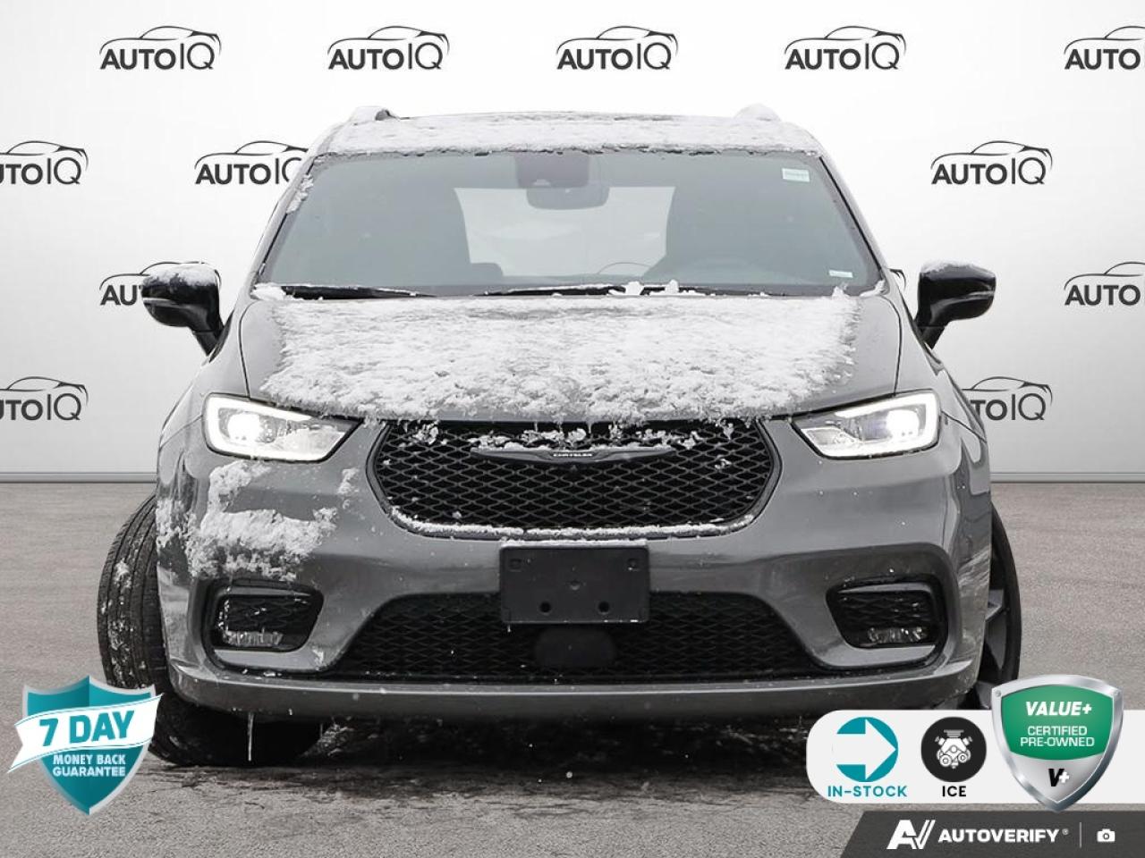 2025 Chrysler Pacifica Limited VENTED/HEATED LEATHER SEATS | POWER SUNROOF Photo