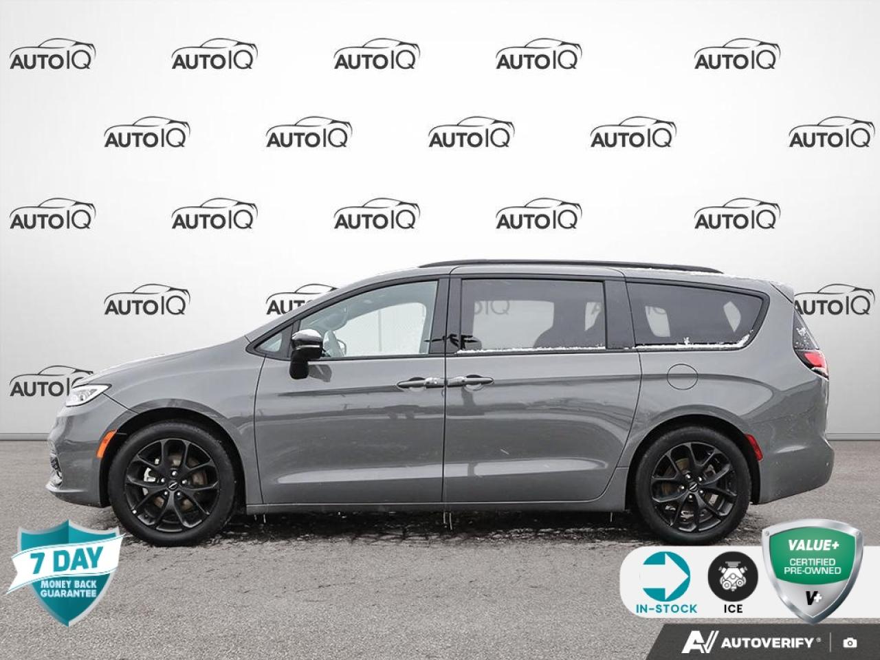 2025 Chrysler Pacifica Limited VENTED/HEATED LEATHER SEATS | POWER SUNROOF Photo2