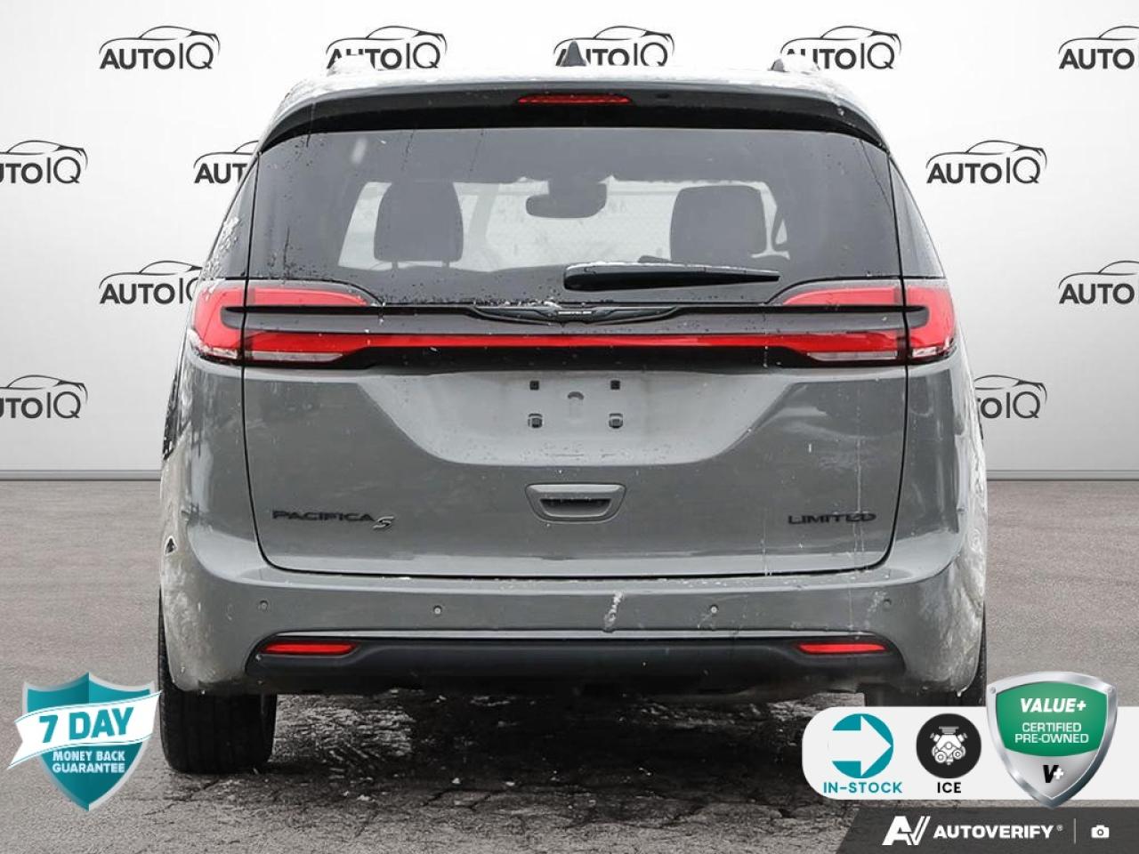 2025 Chrysler Pacifica Limited VENTED/HEATED LEATHER SEATS | POWER SUNROOF Photo4